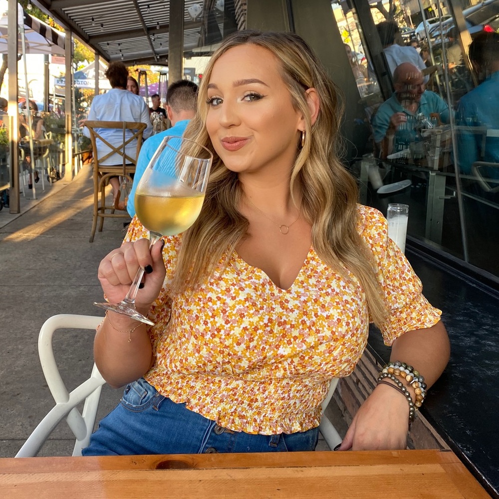 Meet your Posher, Nicole